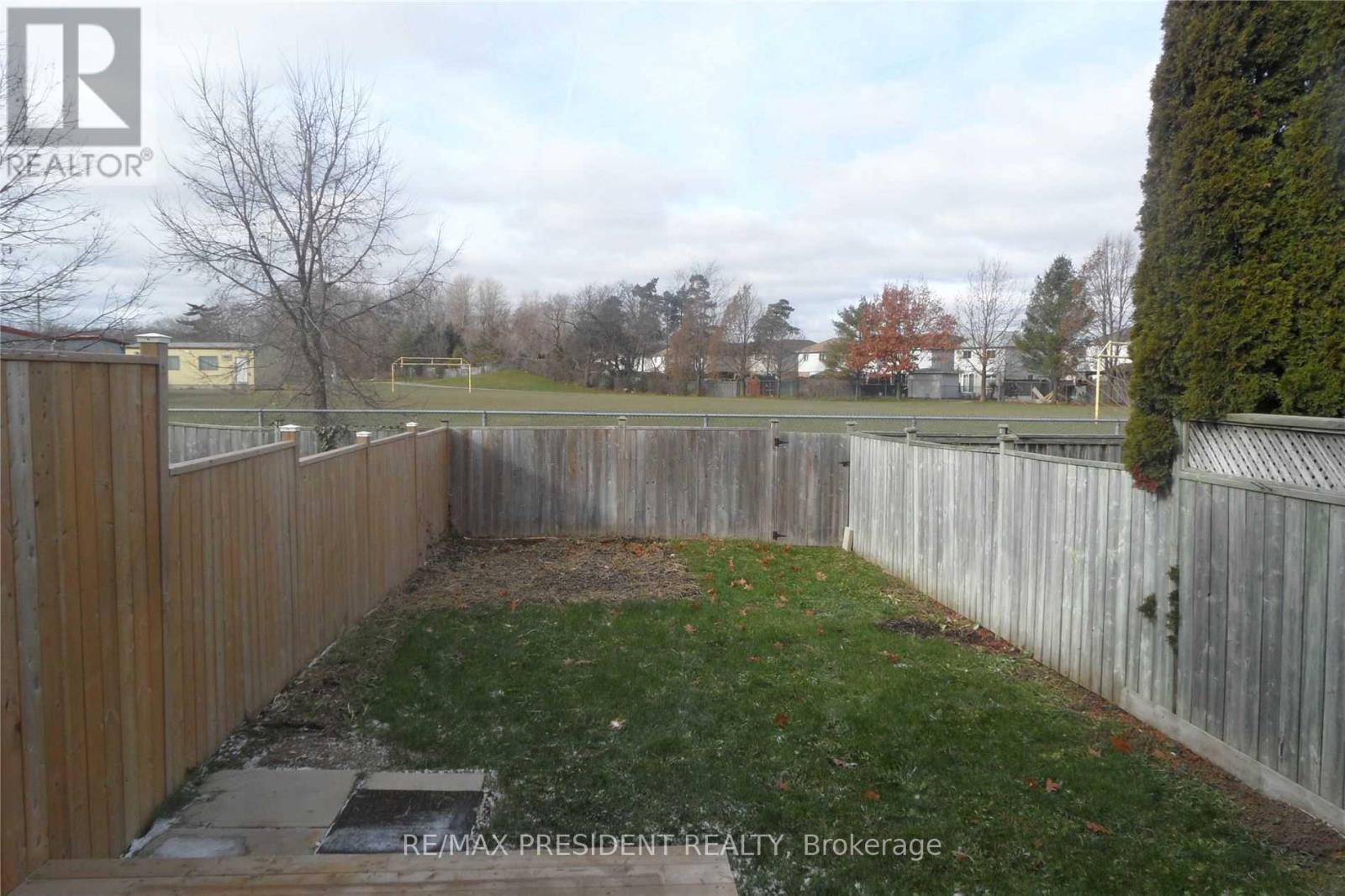 135 Activa Avenue, Kitchener, ON - Outdoor