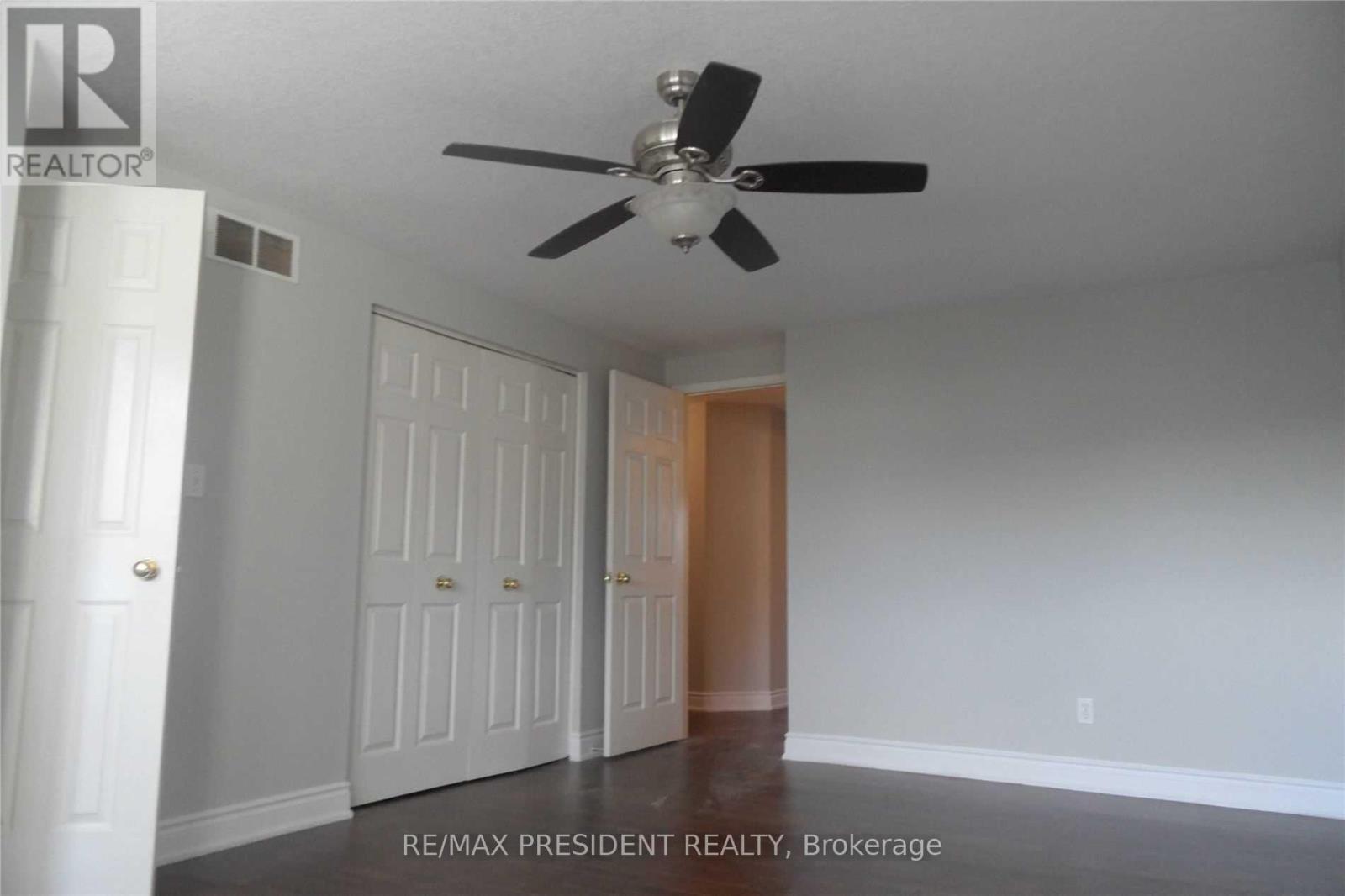 135 Activa Avenue, Kitchener, ON - Indoor Photo Showing Other Room