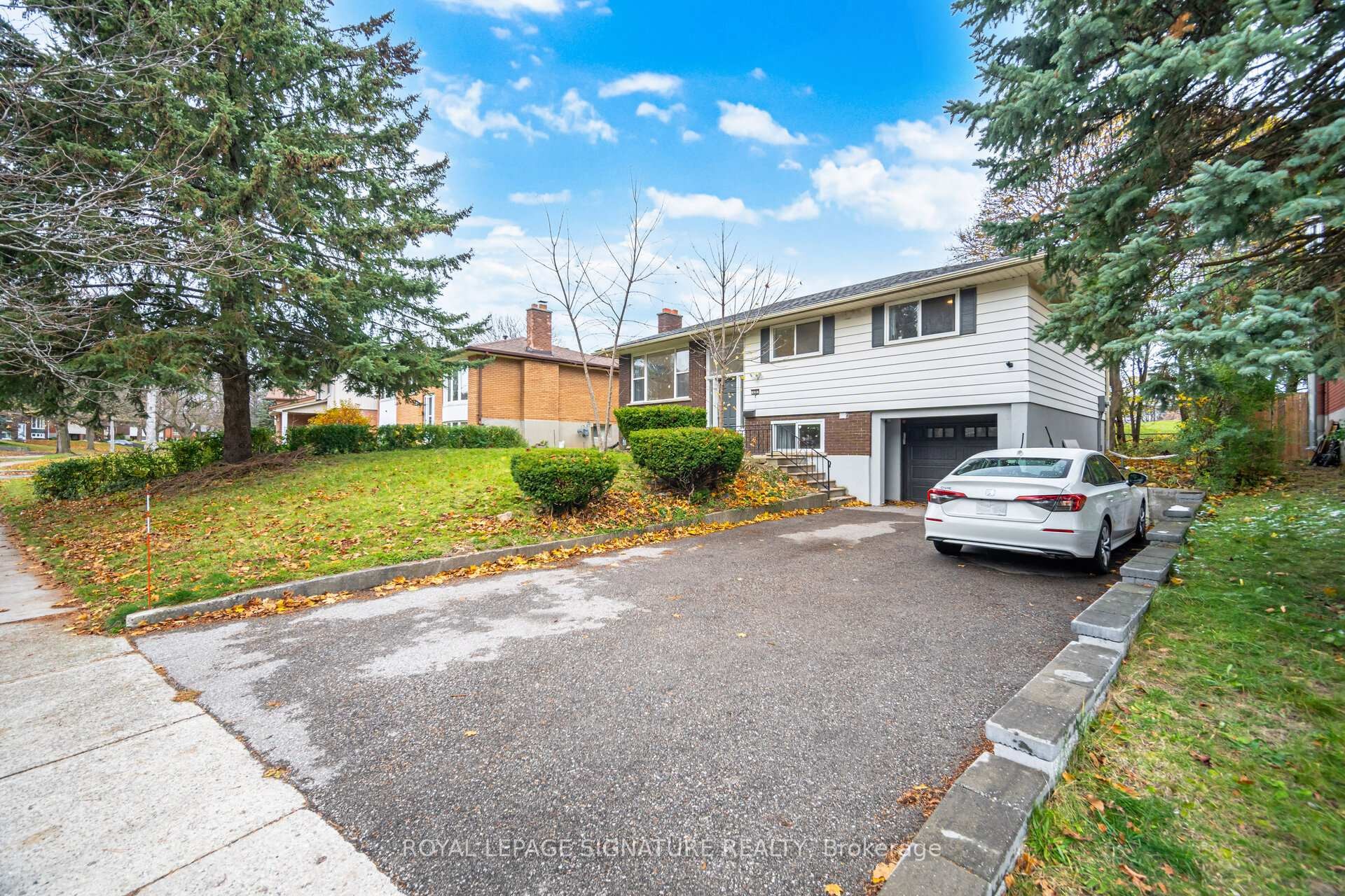 406 Tamarack Drive, Waterloo, ON - Outdoor