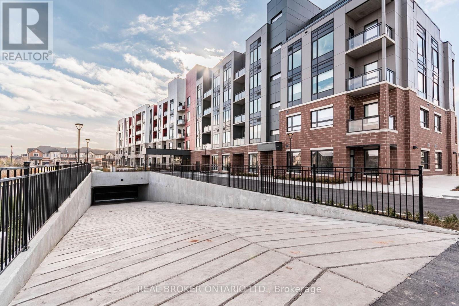 412 - 3265 Carding Mill Trail, Oakville, ON - Outdoor With Balcony