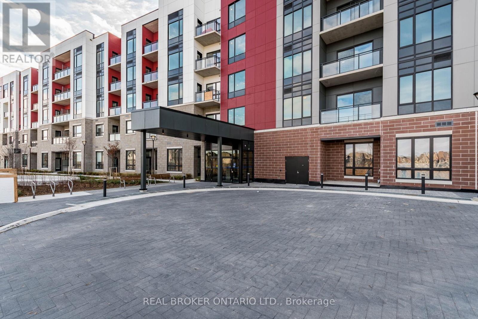 412 - 3265 Carding Mill Trail, Oakville, ON - Outdoor With Balcony With Facade