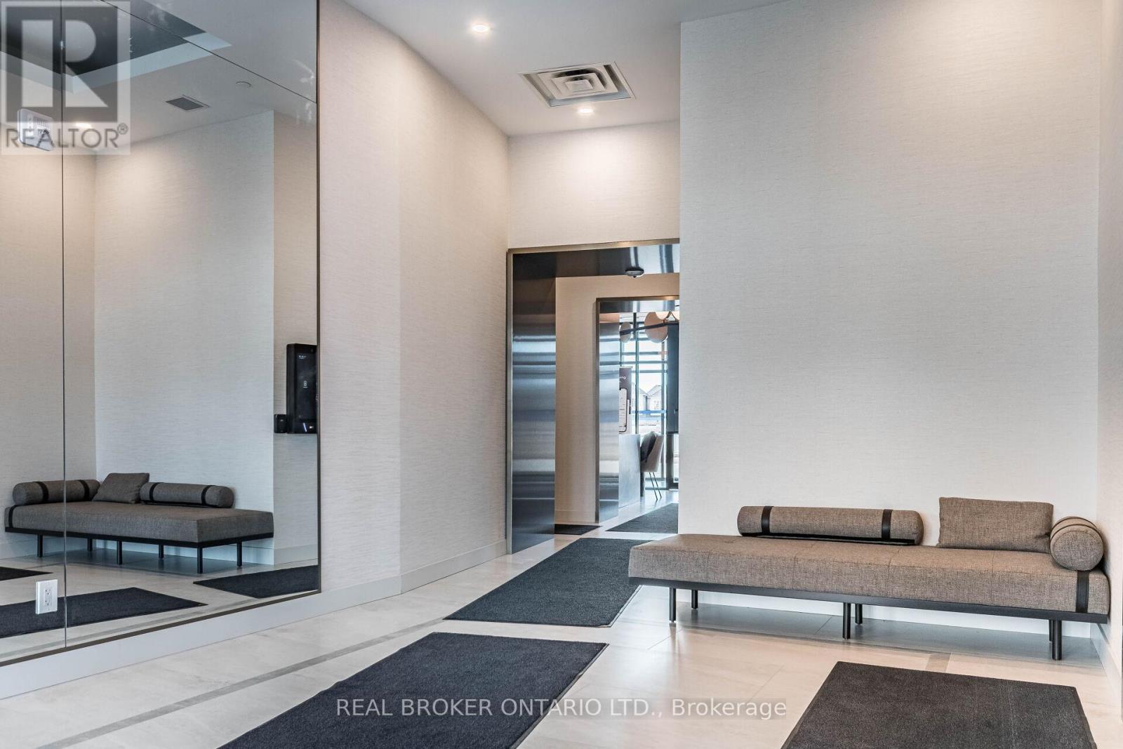412 - 3265 Carding Mill Trail, Oakville, ON - Indoor Photo Showing Other Room