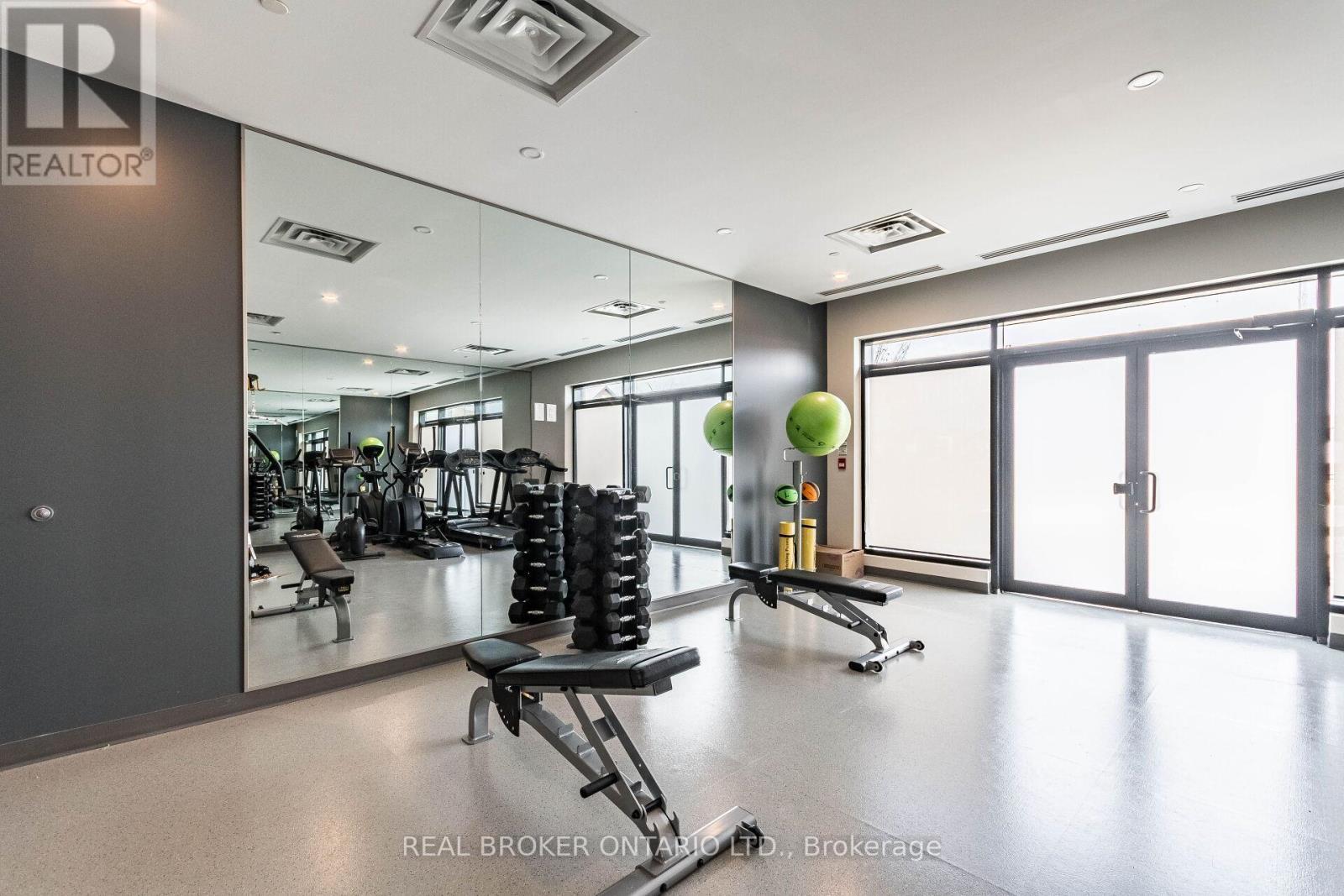 412 - 3265 Carding Mill Trail, Oakville, ON - Indoor Photo Showing Gym Room