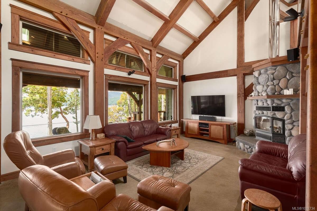 123 Smith Rd, Salt Spring, BC