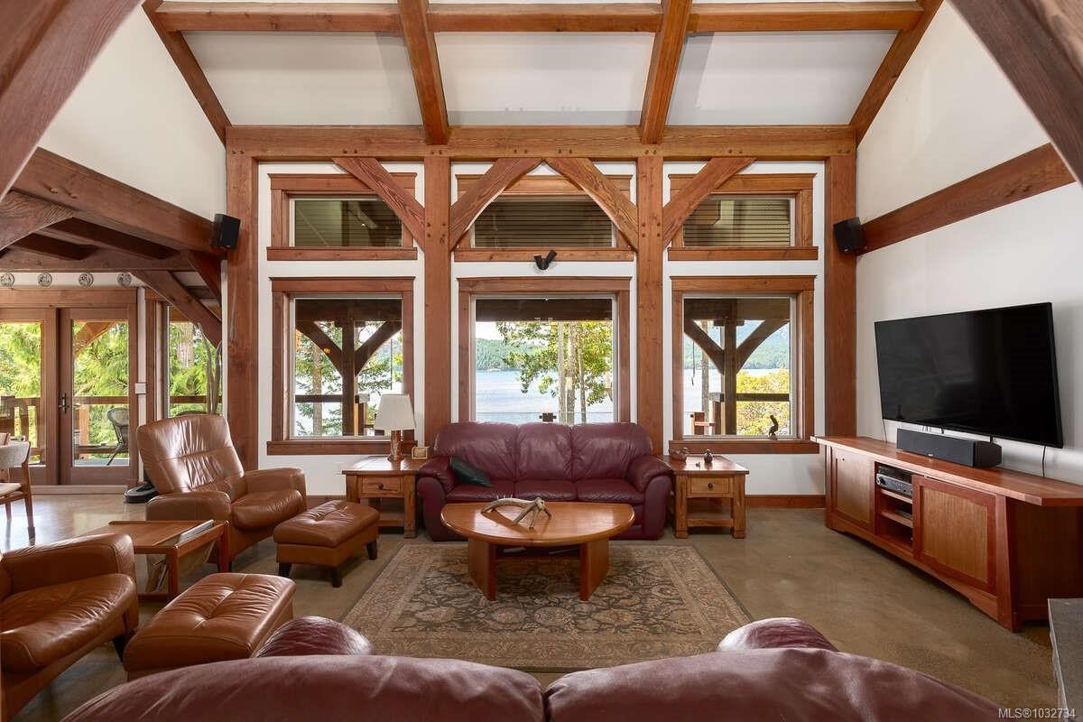 123 Smith Rd, Salt Spring, BC