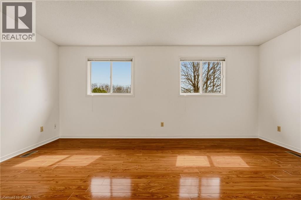 90 Lynnette Drive, Hamilton, ON - Indoor Photo Showing Other Room