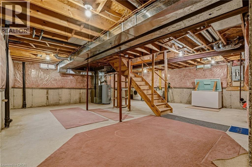 90 Lynnette Drive, Hamilton, ON - Indoor Photo Showing Basement