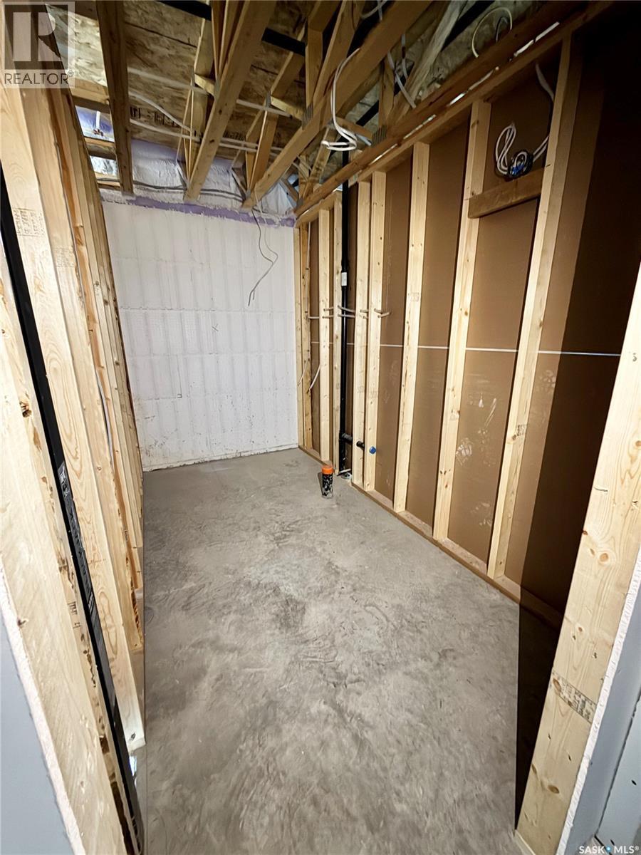 161 Delaet Drive, Weyburn, SK - Indoor Photo Showing Other Room