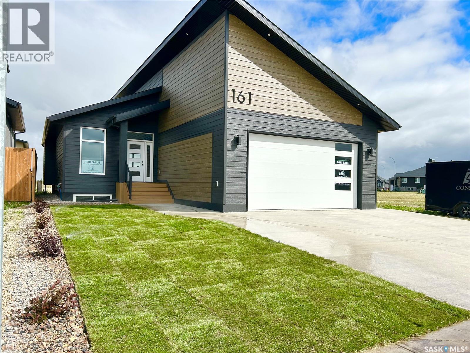 161 Delaet Drive, Weyburn, SK - Outdoor