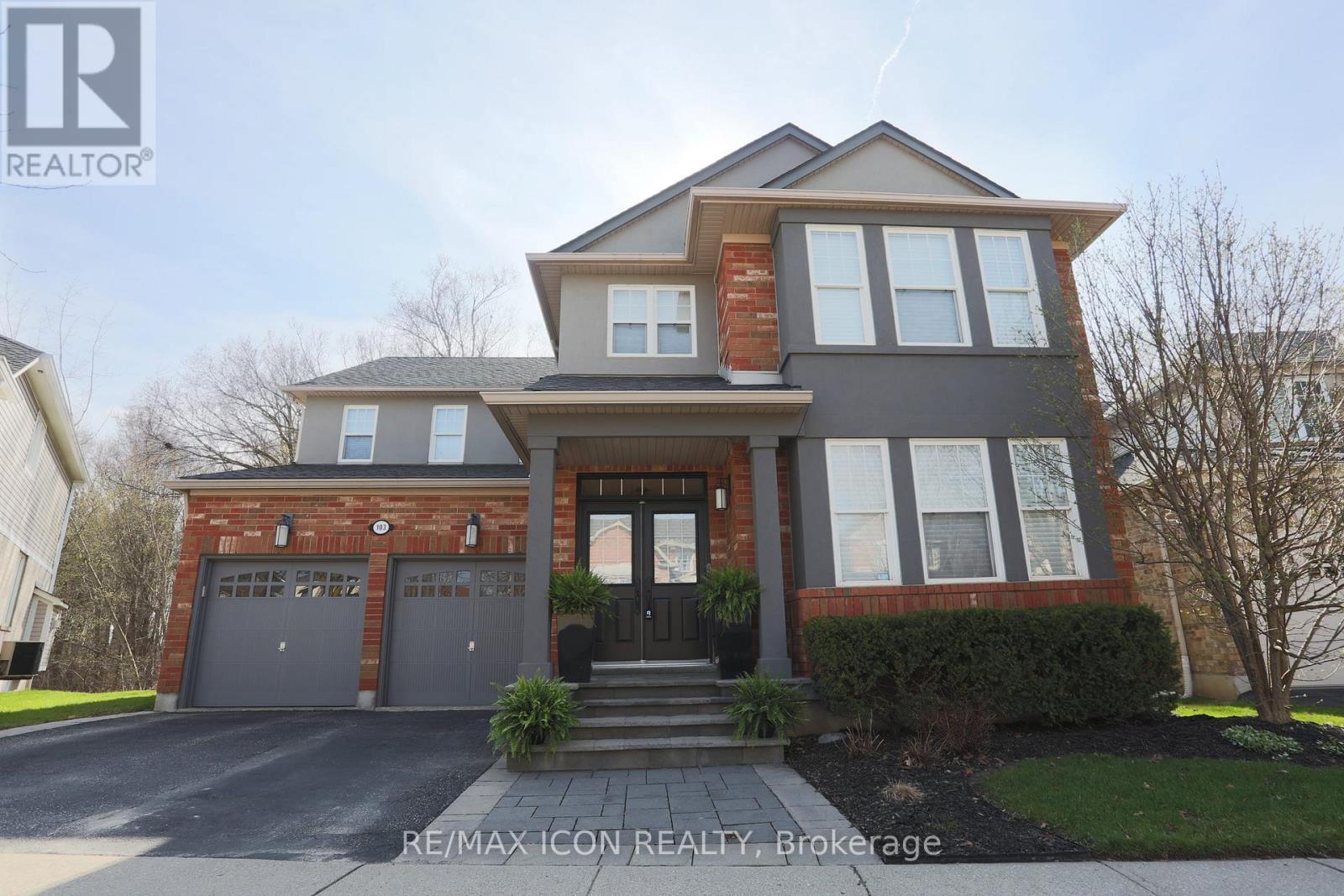 103 Glazebrook Crescent, Cambridge, ON - Outdoor With Facade
