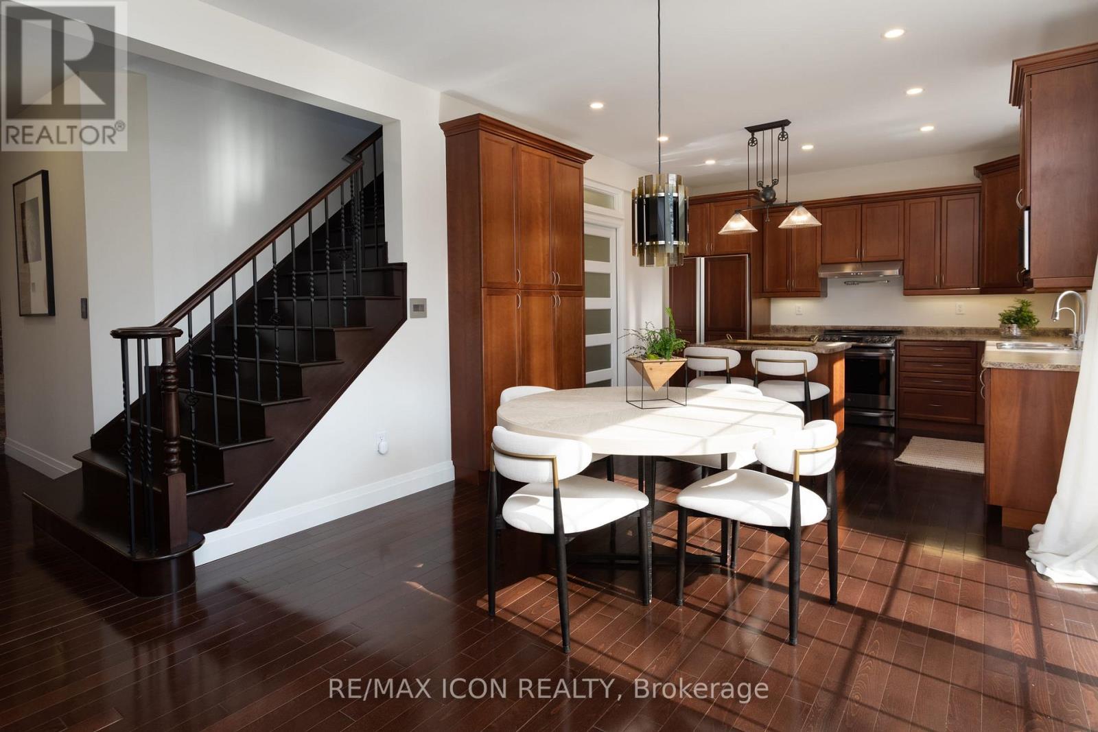103 Glazebrook Crescent, Cambridge, ON - Indoor