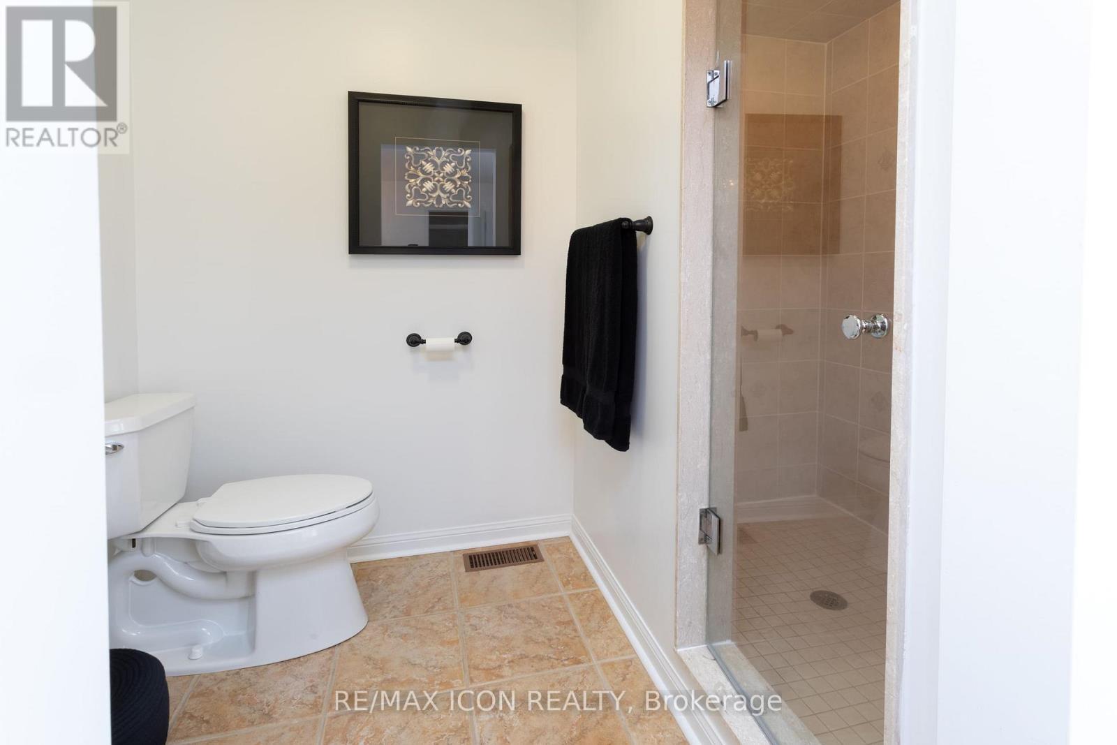 103 Glazebrook Crescent, Cambridge, ON - Indoor Photo Showing Bathroom