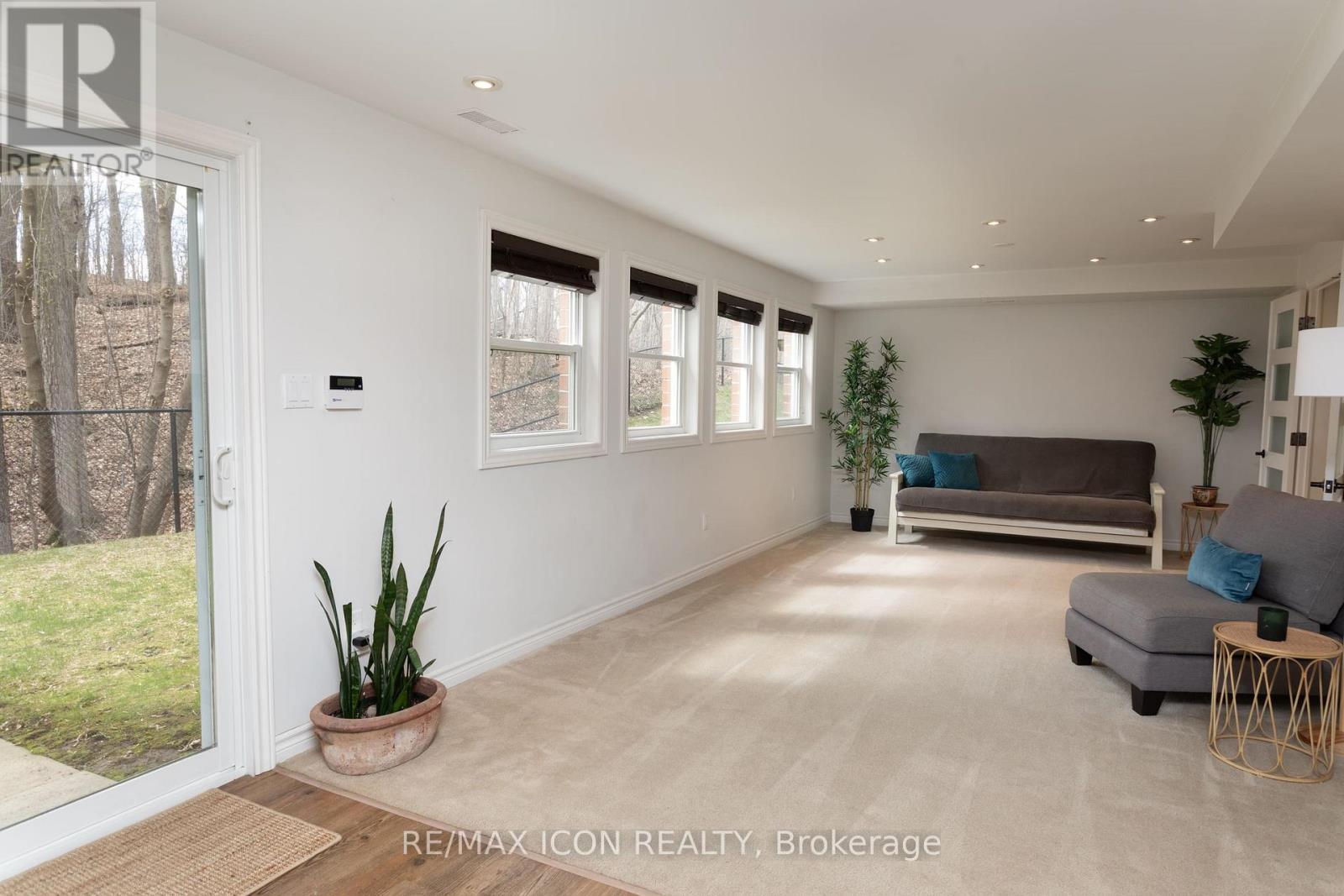 103 Glazebrook Crescent, Cambridge, ON - Indoor