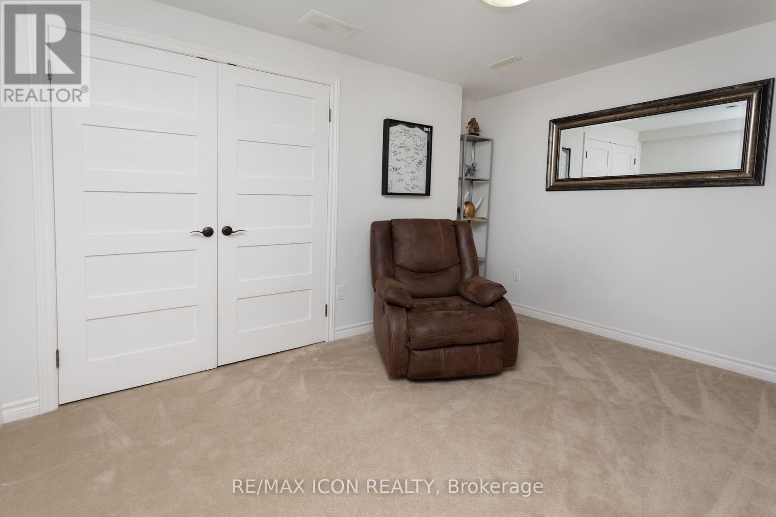 103 Glazebrook Crescent, Cambridge, ON - Indoor Photo Showing Other Room