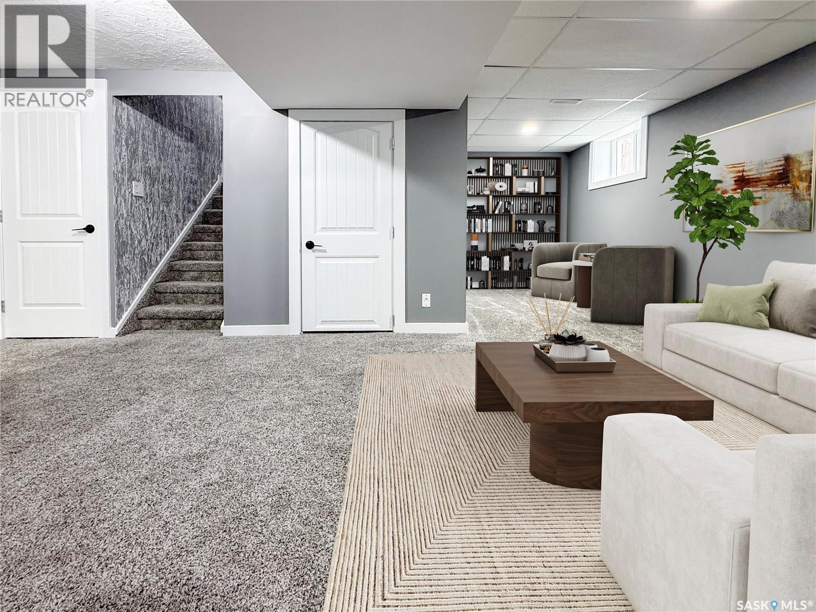 1128 Sidney Street E, Swift Current, SK - Indoor