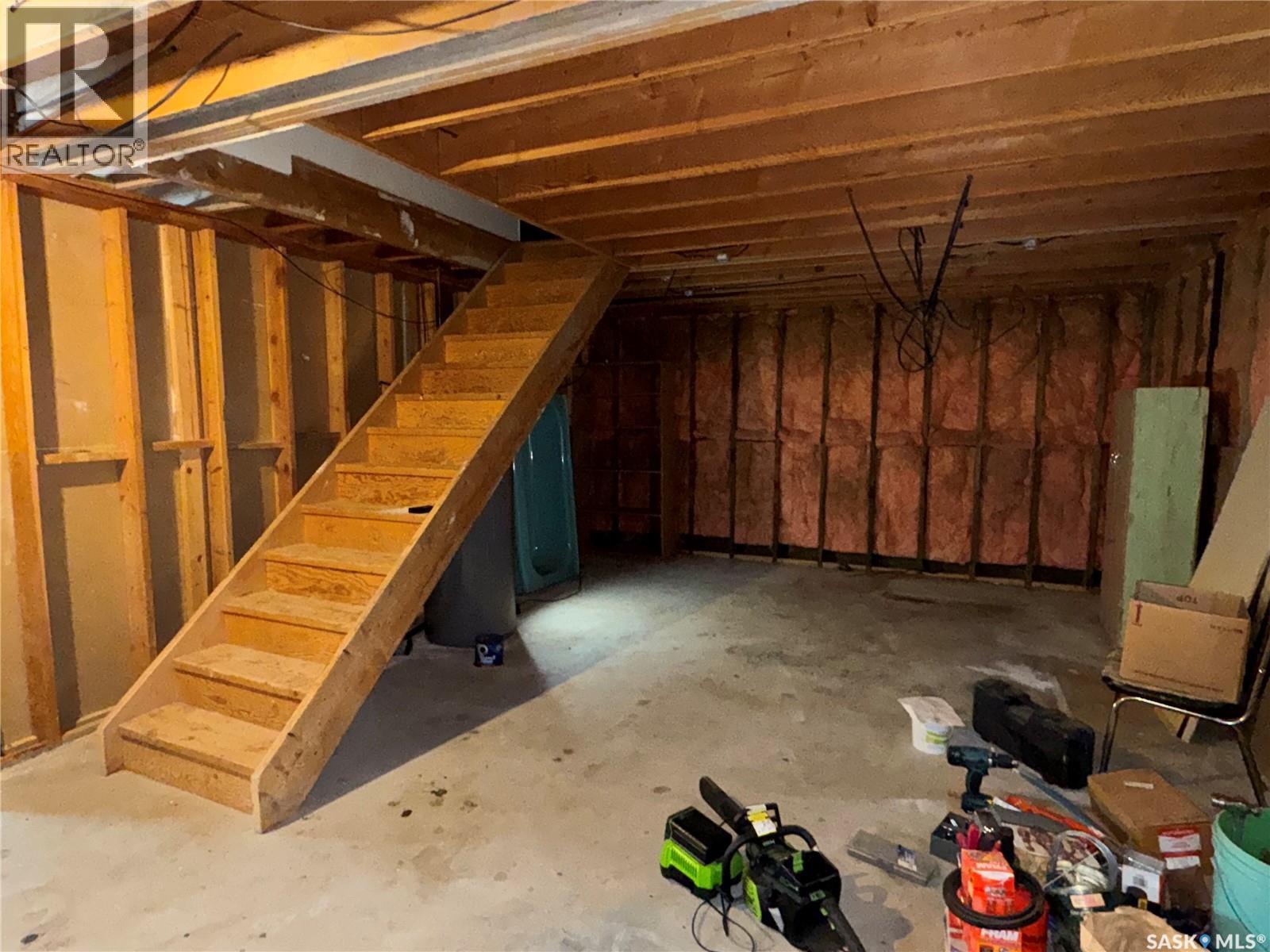 202 4Th Avenue, Landis, SK - Indoor Photo Showing Basement