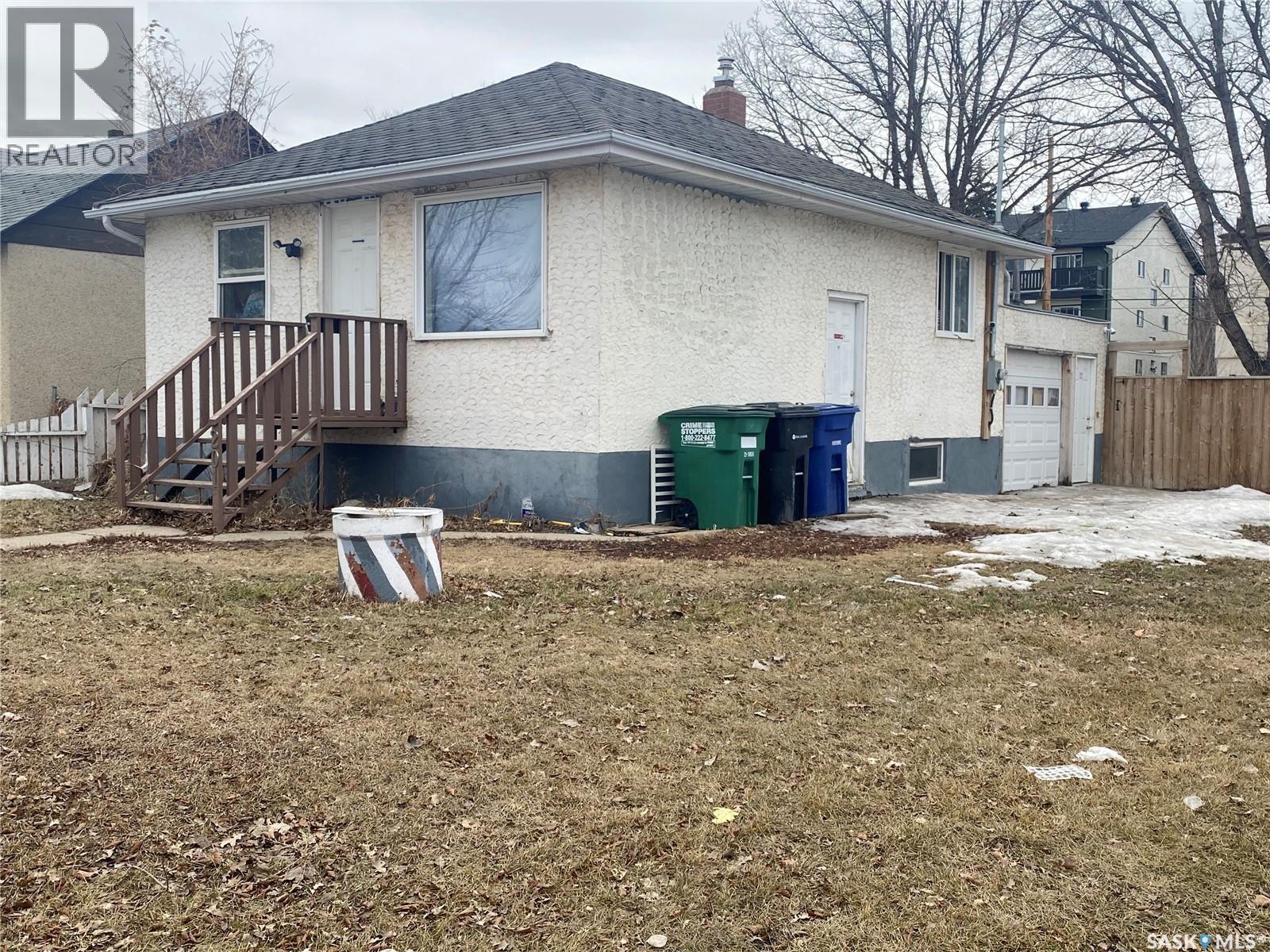 201 U Avenue S, Saskatoon, SK - Outdoor