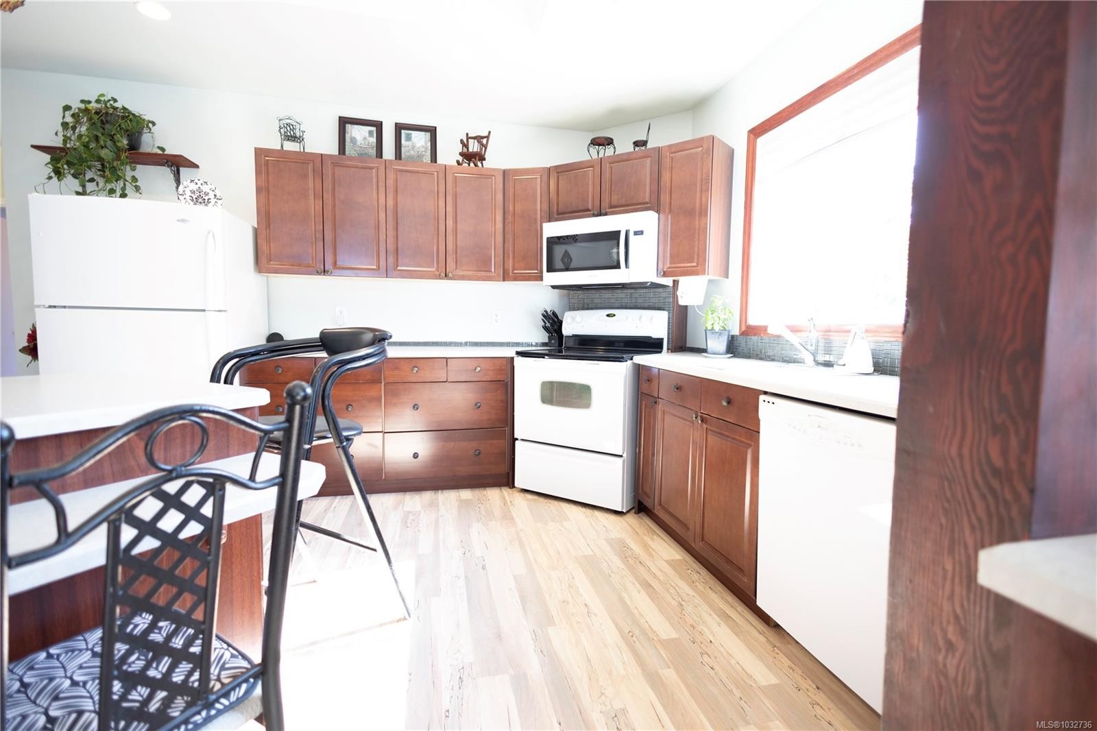 662/660 Rockingham Rd, Langford, BC