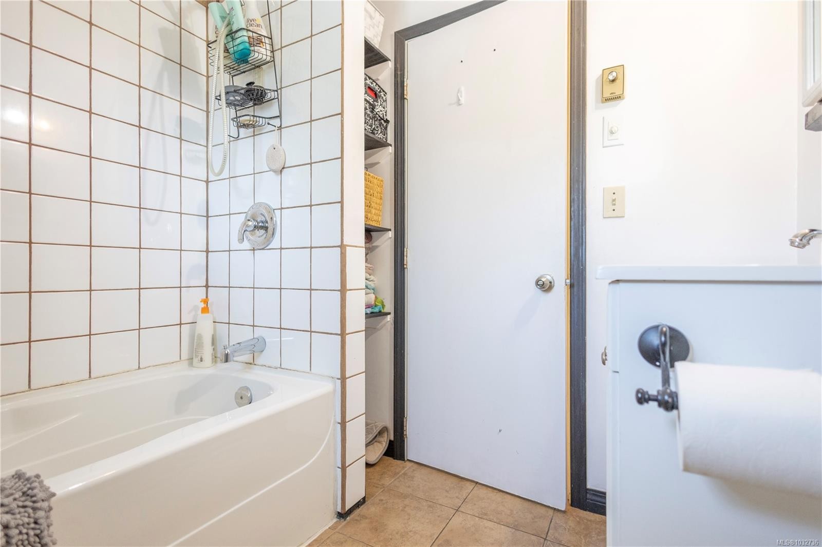 662/660 Rockingham Rd, Langford, BC