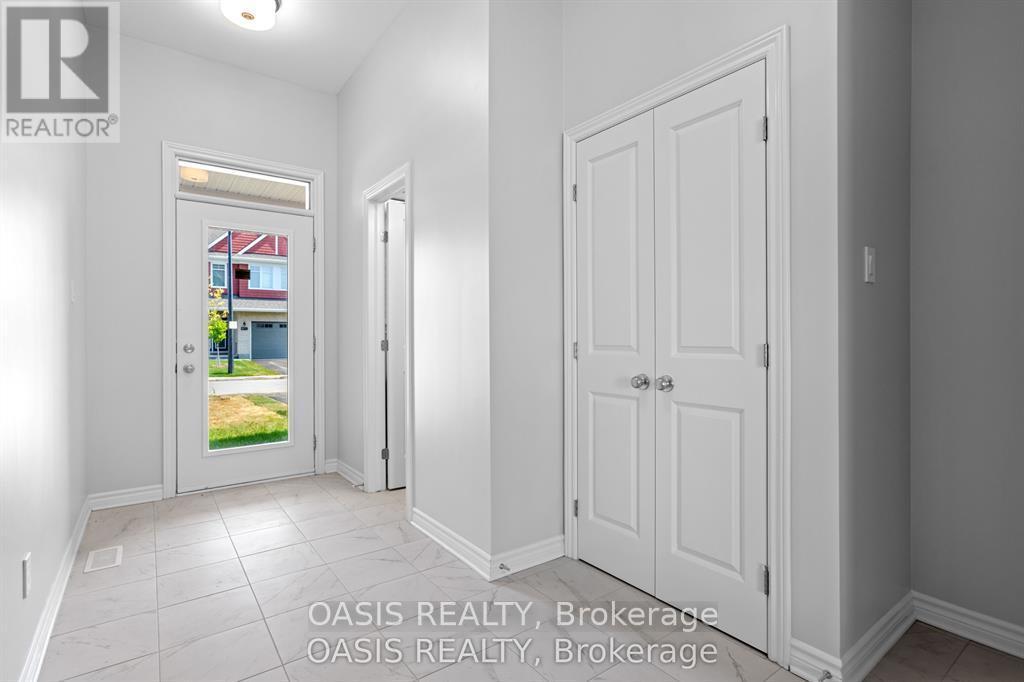 model home - 1860 Elevation Road, Ottawa, ON - Indoor Photo Showing Other Room