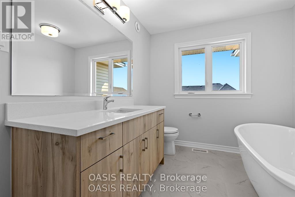 1860 Elevation Road, Ottawa, ON - Indoor Photo Showing Bathroom
