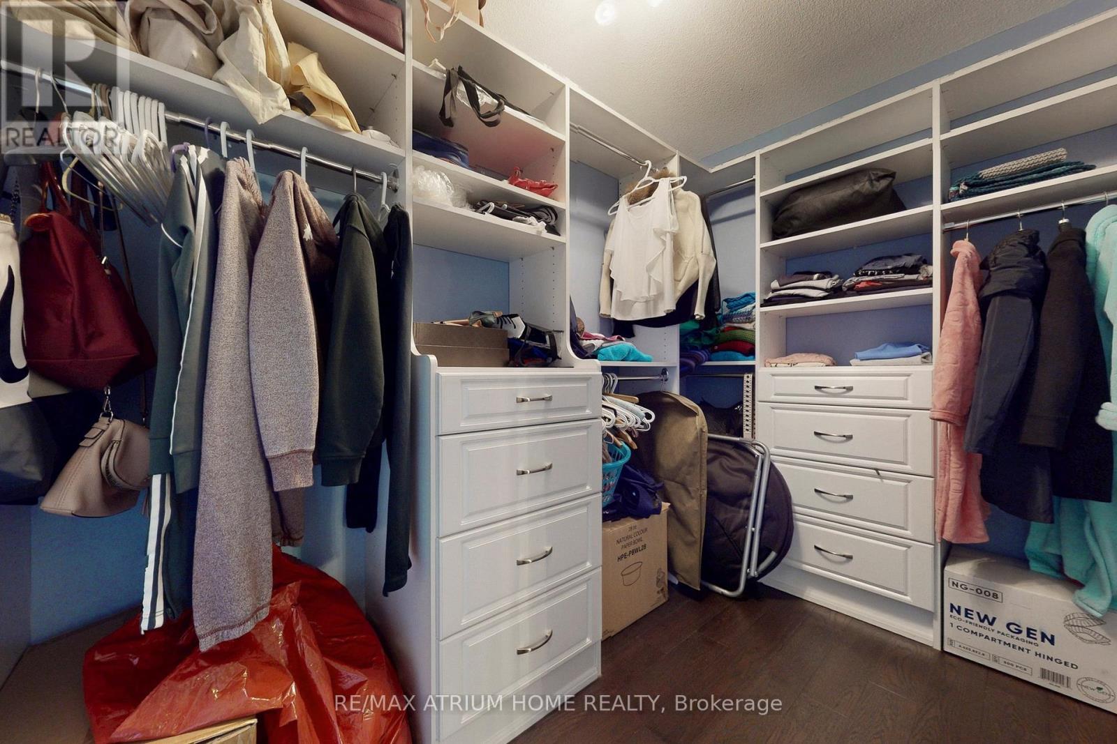 5430 Oscar Peterson Boulevard, Mississauga, ON - Indoor With Storage