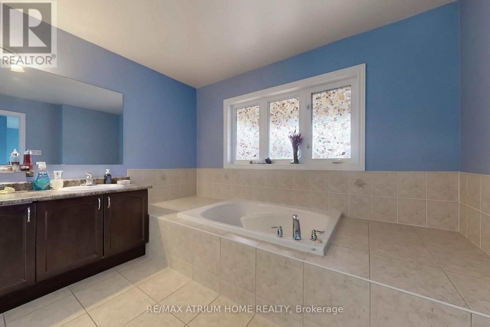 5430 Oscar Peterson Boulevard, Mississauga, ON - Indoor Photo Showing Bathroom