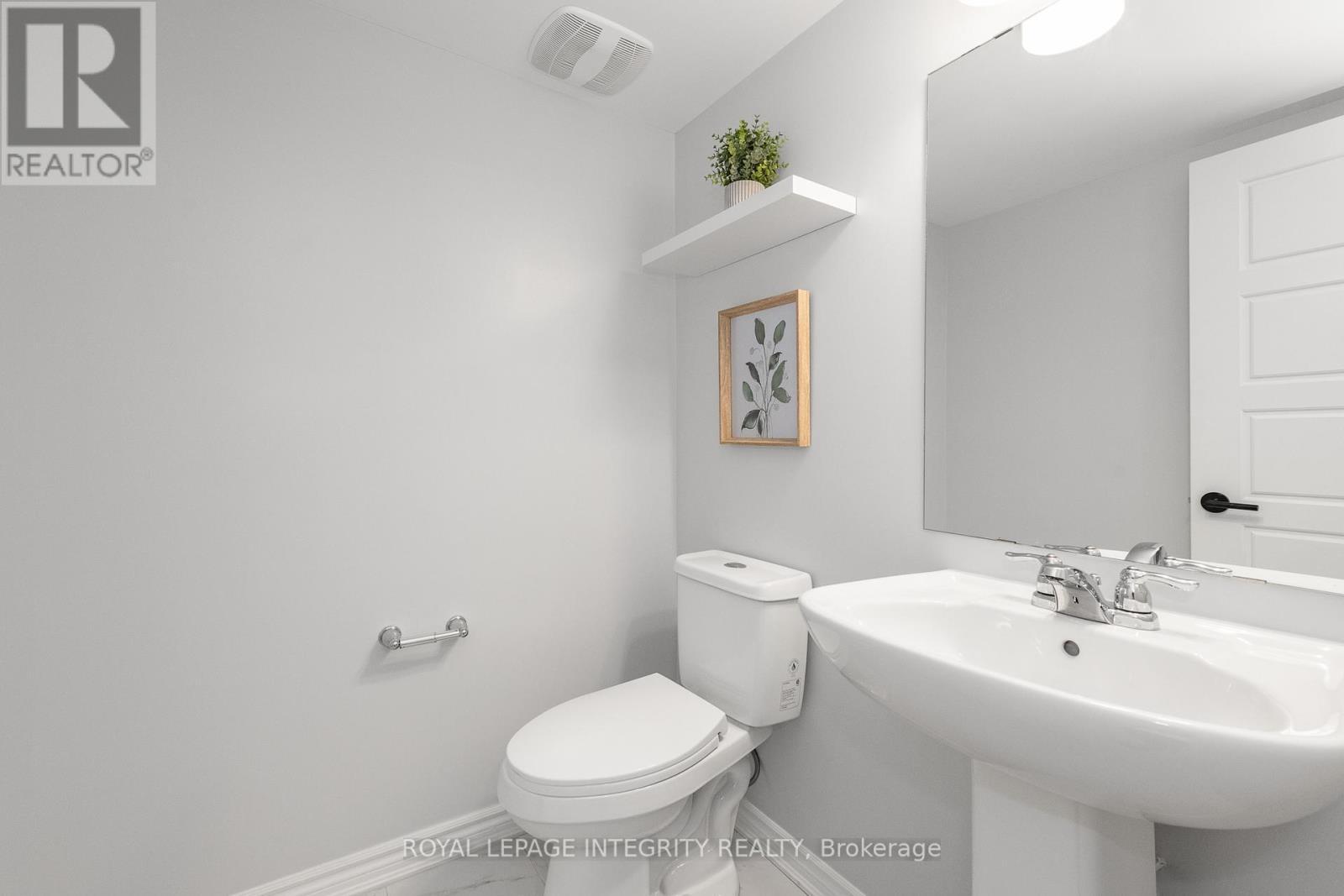 138 - 541 Takamose Private, Ottawa, ON - Indoor Photo Showing Bathroom