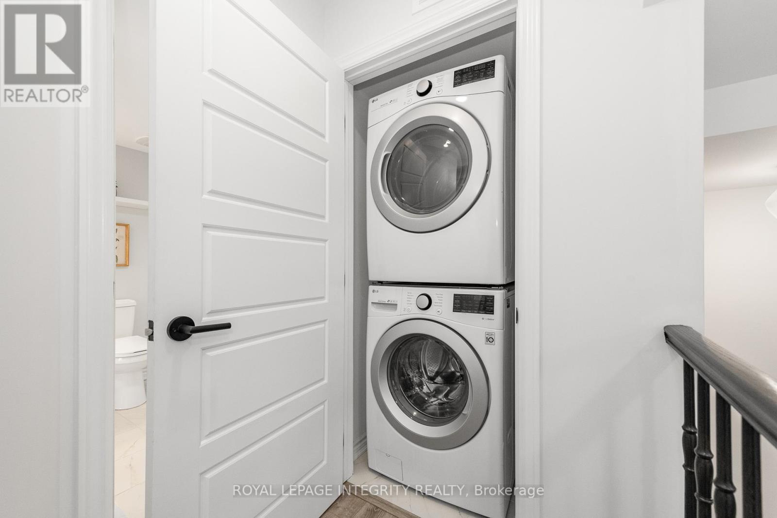 138 - 541 Takamose Private, Ottawa, ON - Indoor Photo Showing Laundry Room