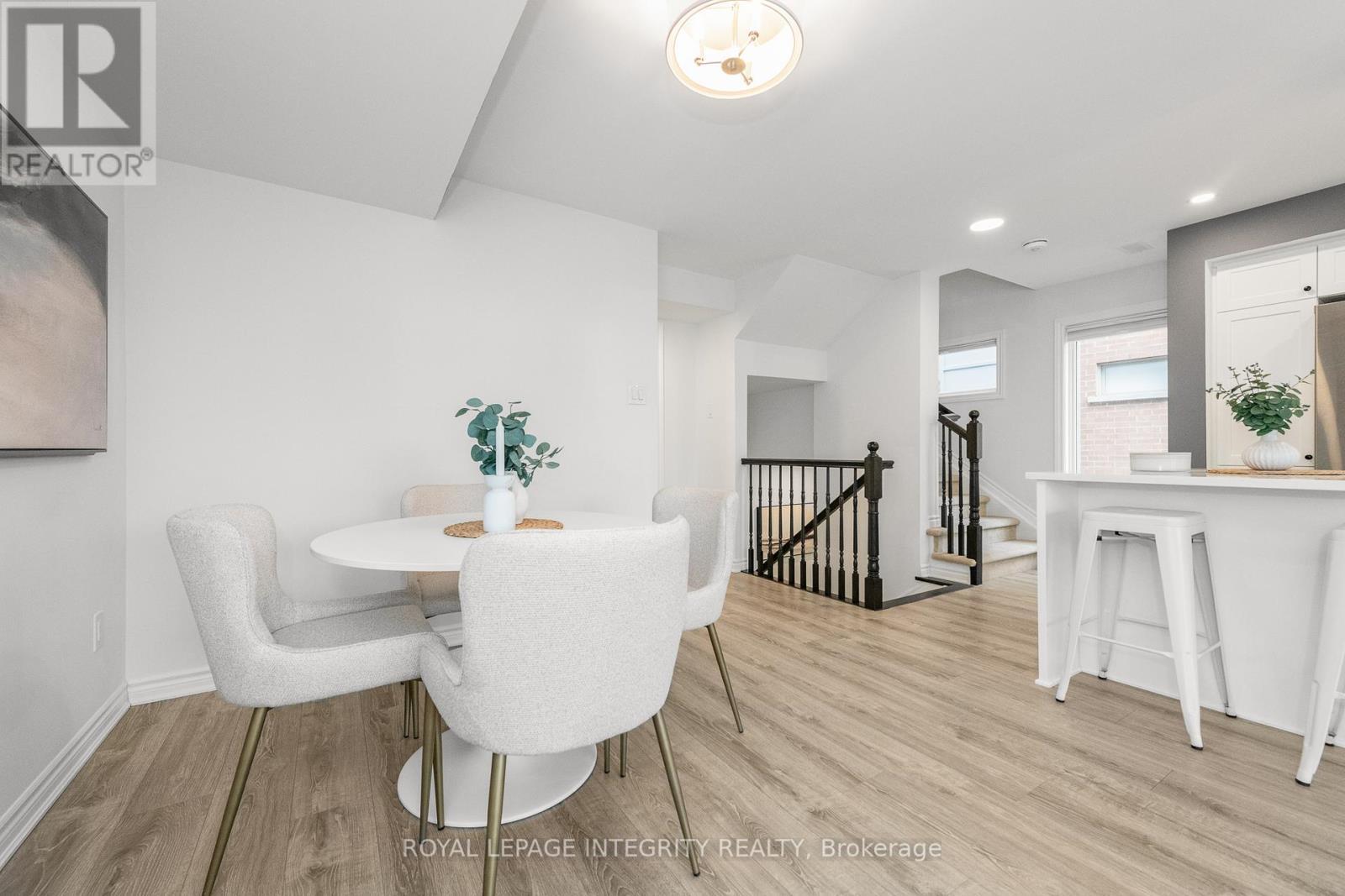 138 - 541 Takamose Private, Ottawa, ON - Indoor Photo Showing Dining Room