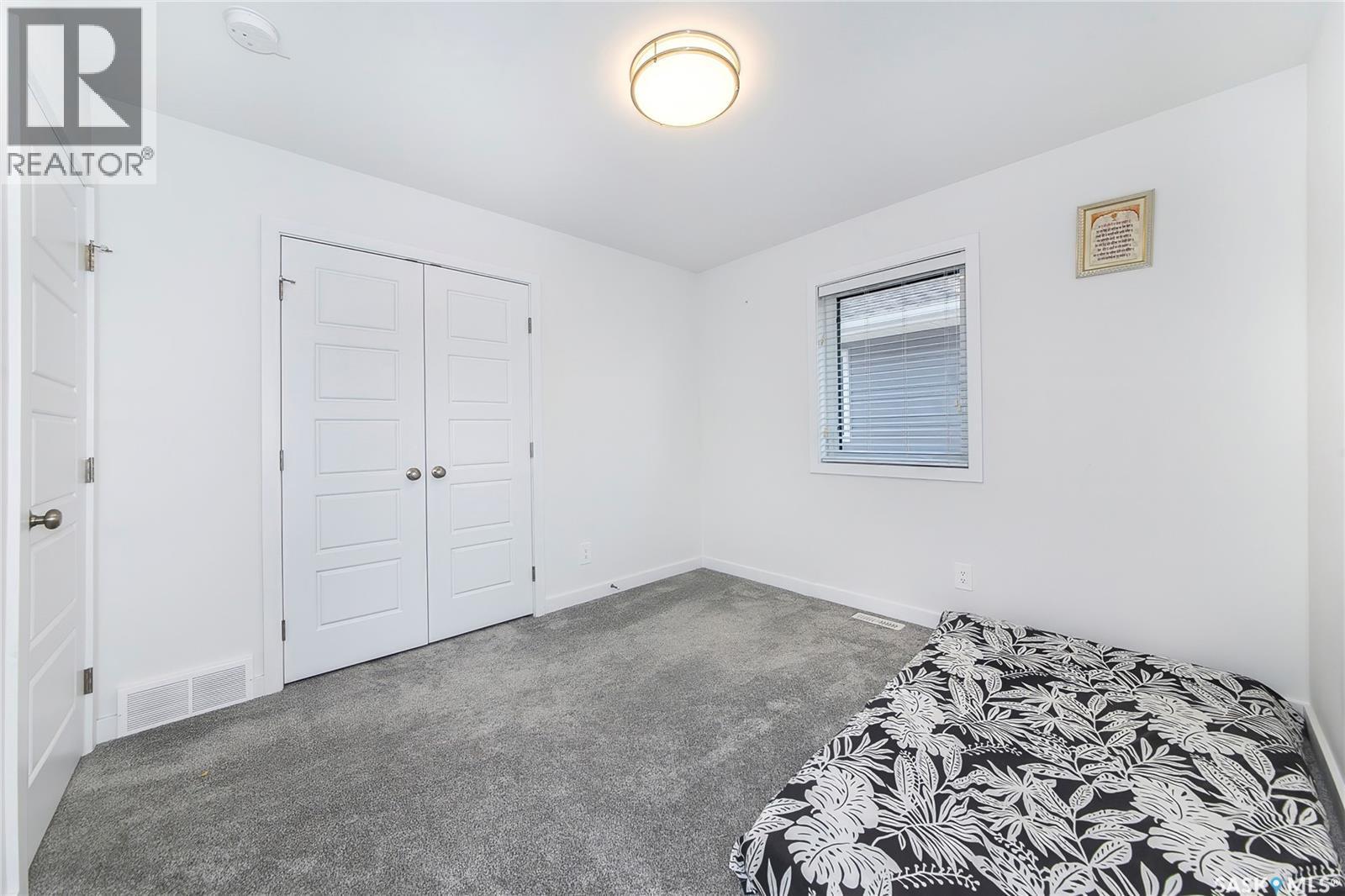 1038 Childers Court, Saskatoon, SK - Indoor