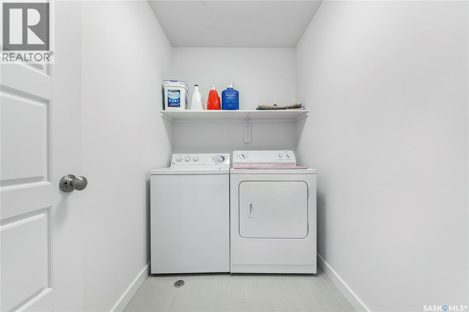 1038 Childers Court, Saskatoon, SK - Indoor Photo Showing Laundry Room