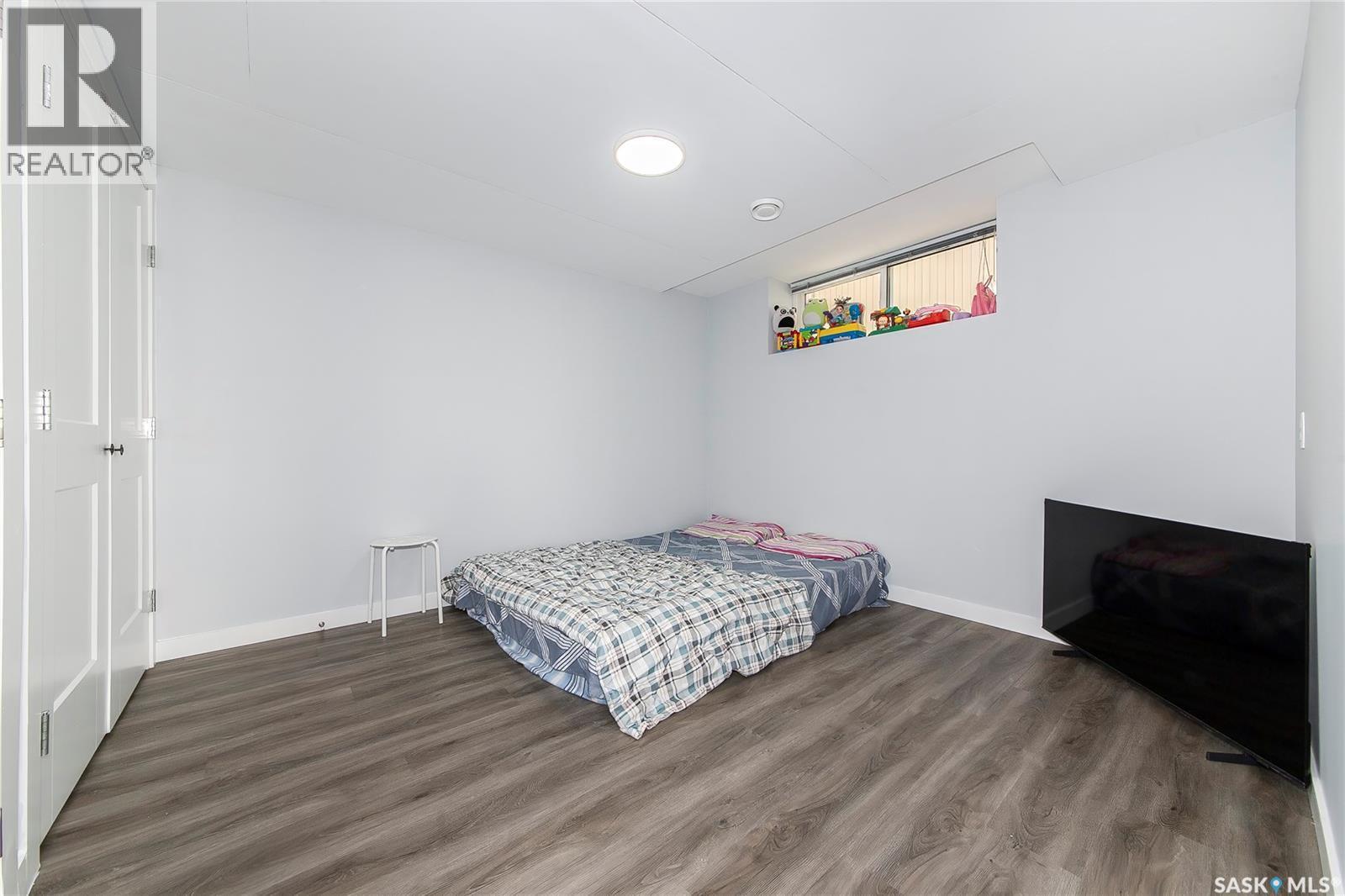 1038 Childers Court, Saskatoon, SK - Indoor Photo Showing Bedroom