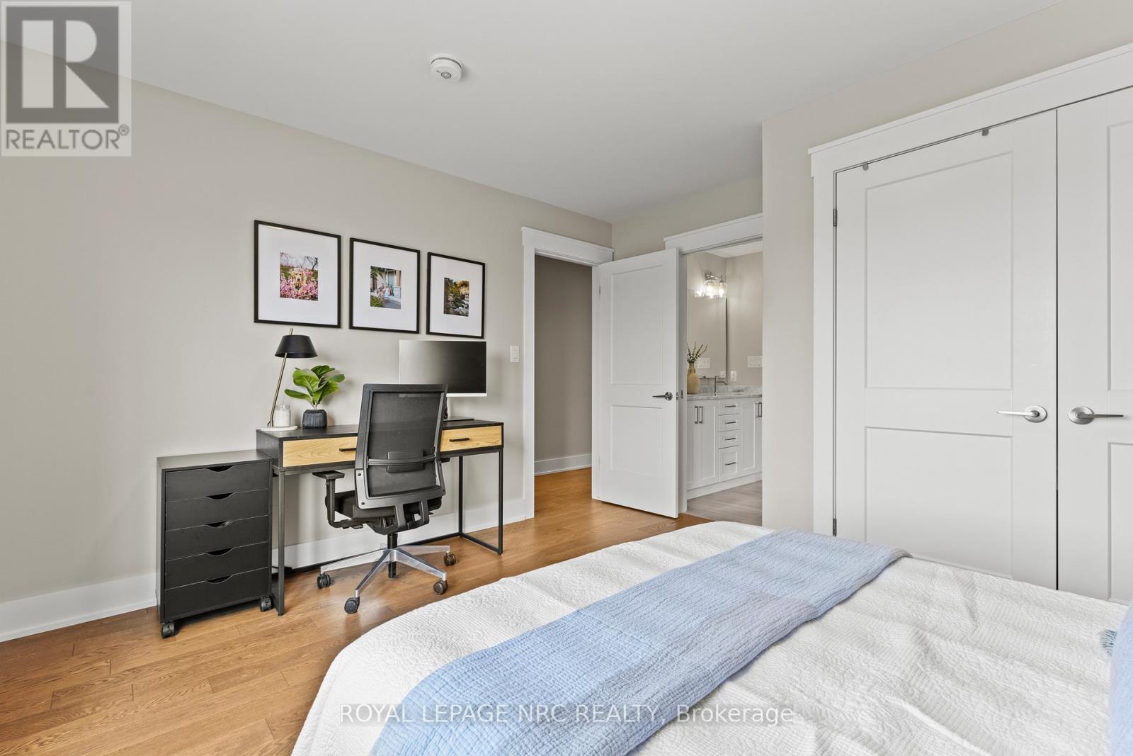 271 Memorial Park Drive, Welland (Lincoln/Crowland), ON - Indoor Photo Showing Bedroom