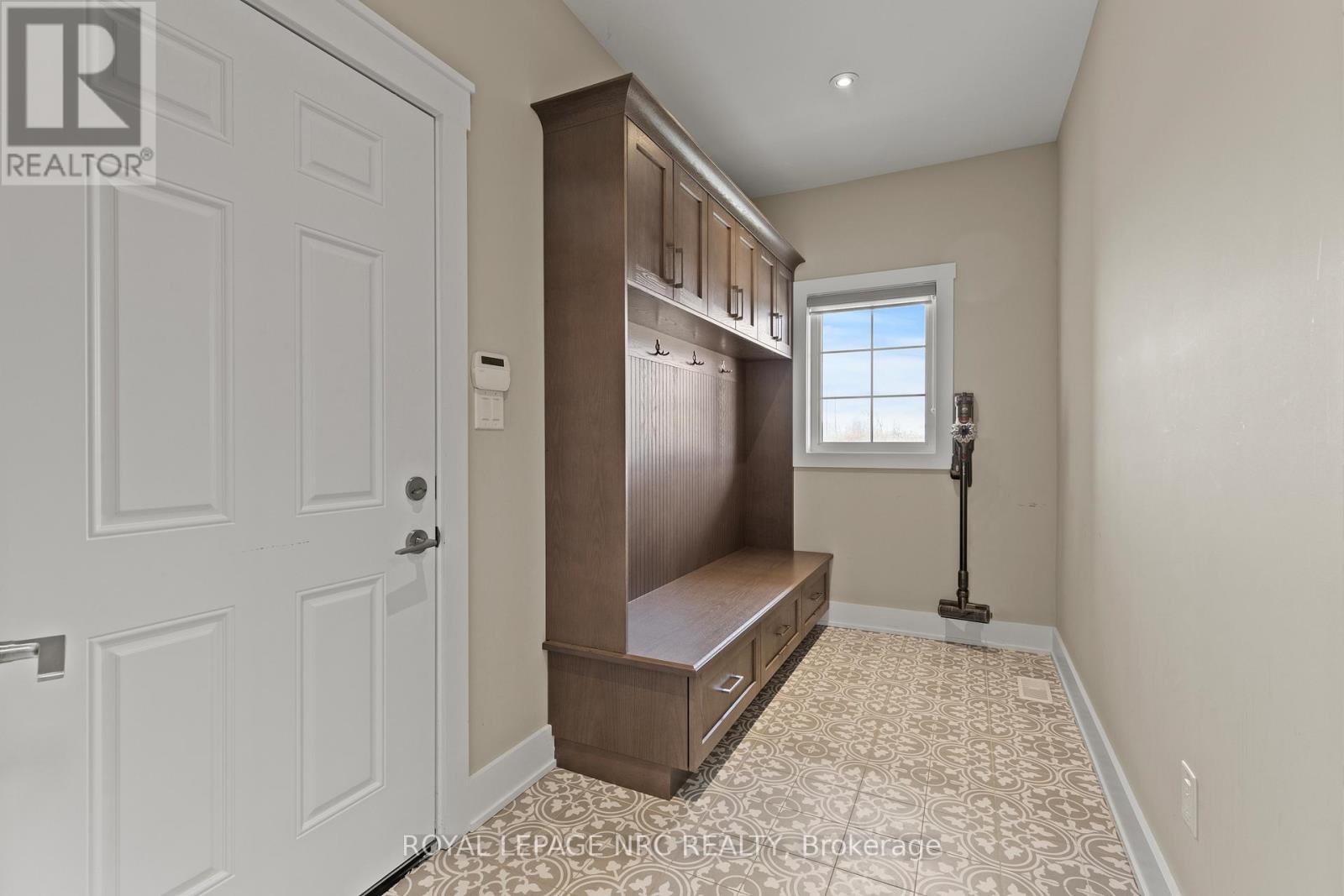 271 Memorial Park Drive, Welland (Lincoln/Crowland), ON - Indoor Photo Showing Other Room