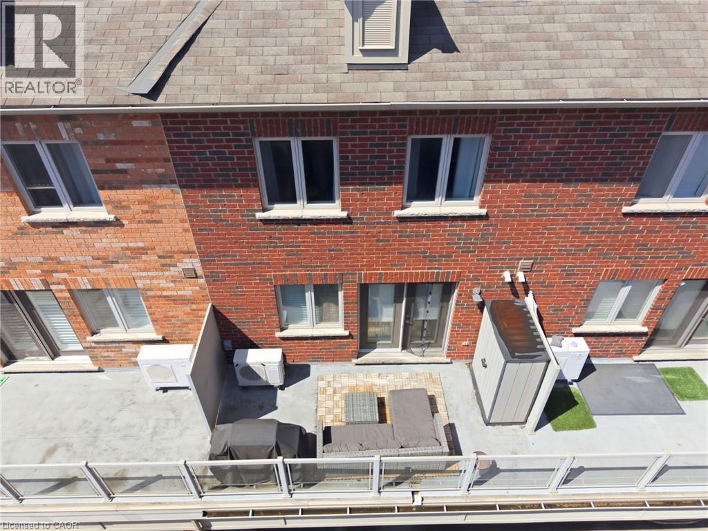 362 E Plains Road E Unit# 32, Burlington, ON - Outdoor With Exterior