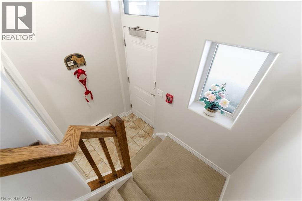362 E Plains Road E Unit# 32, Burlington, ON - Indoor Photo Showing Other Room