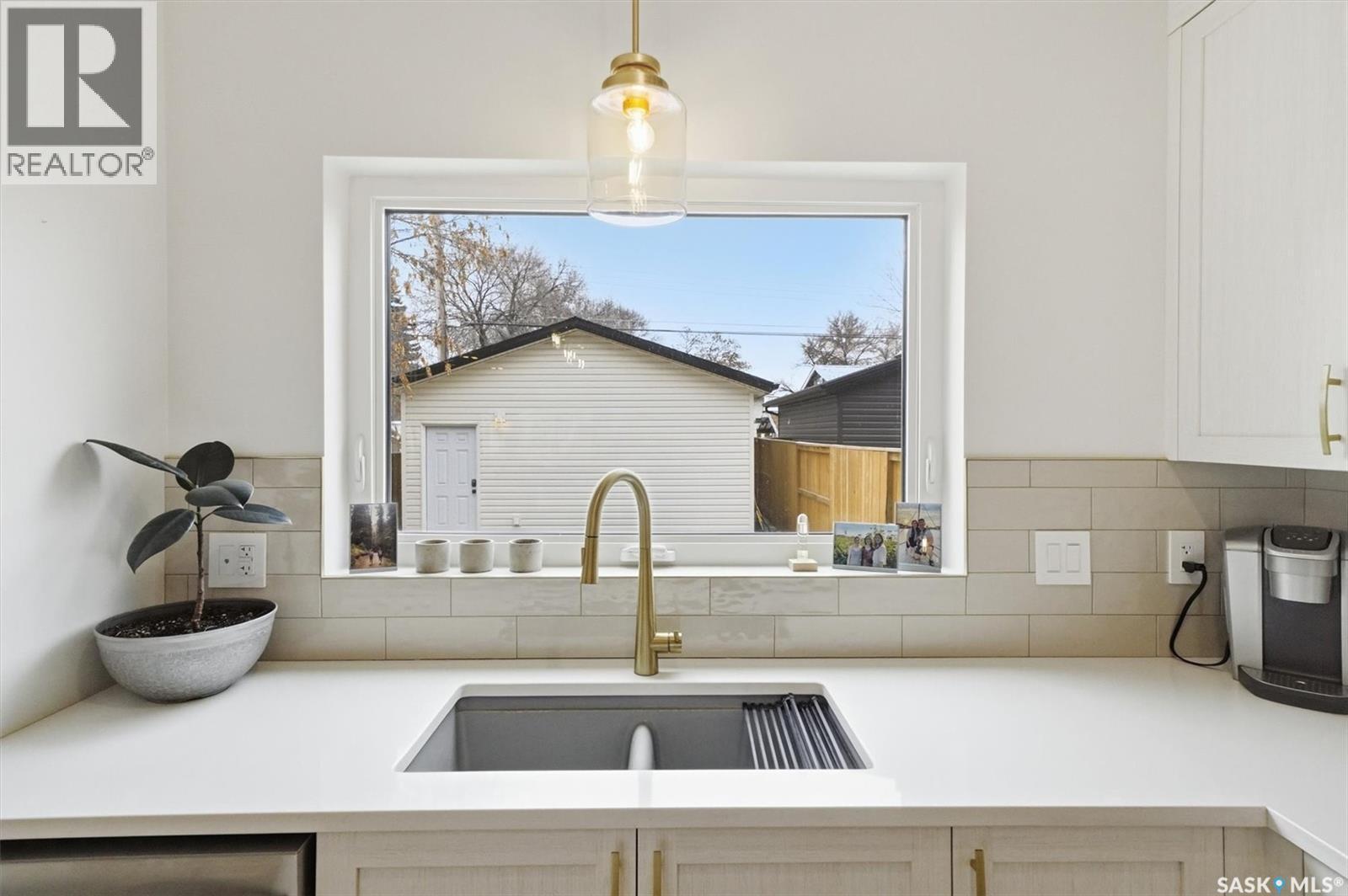 1314 Empress Avenue, Saskatoon, SK - Indoor Photo Showing Kitchen