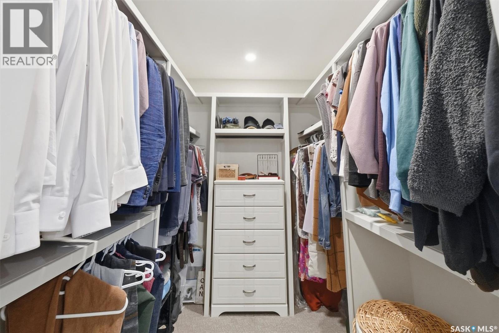 1314 Empress Avenue, Saskatoon, SK - Indoor With Storage