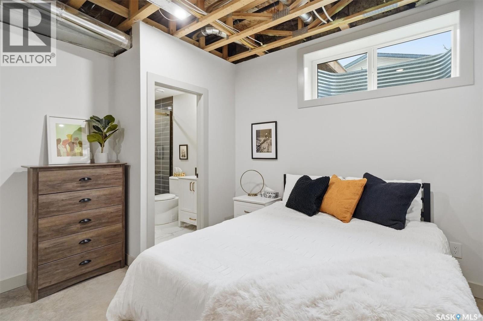 1314 Empress Avenue, Saskatoon, SK - Indoor Photo Showing Bedroom