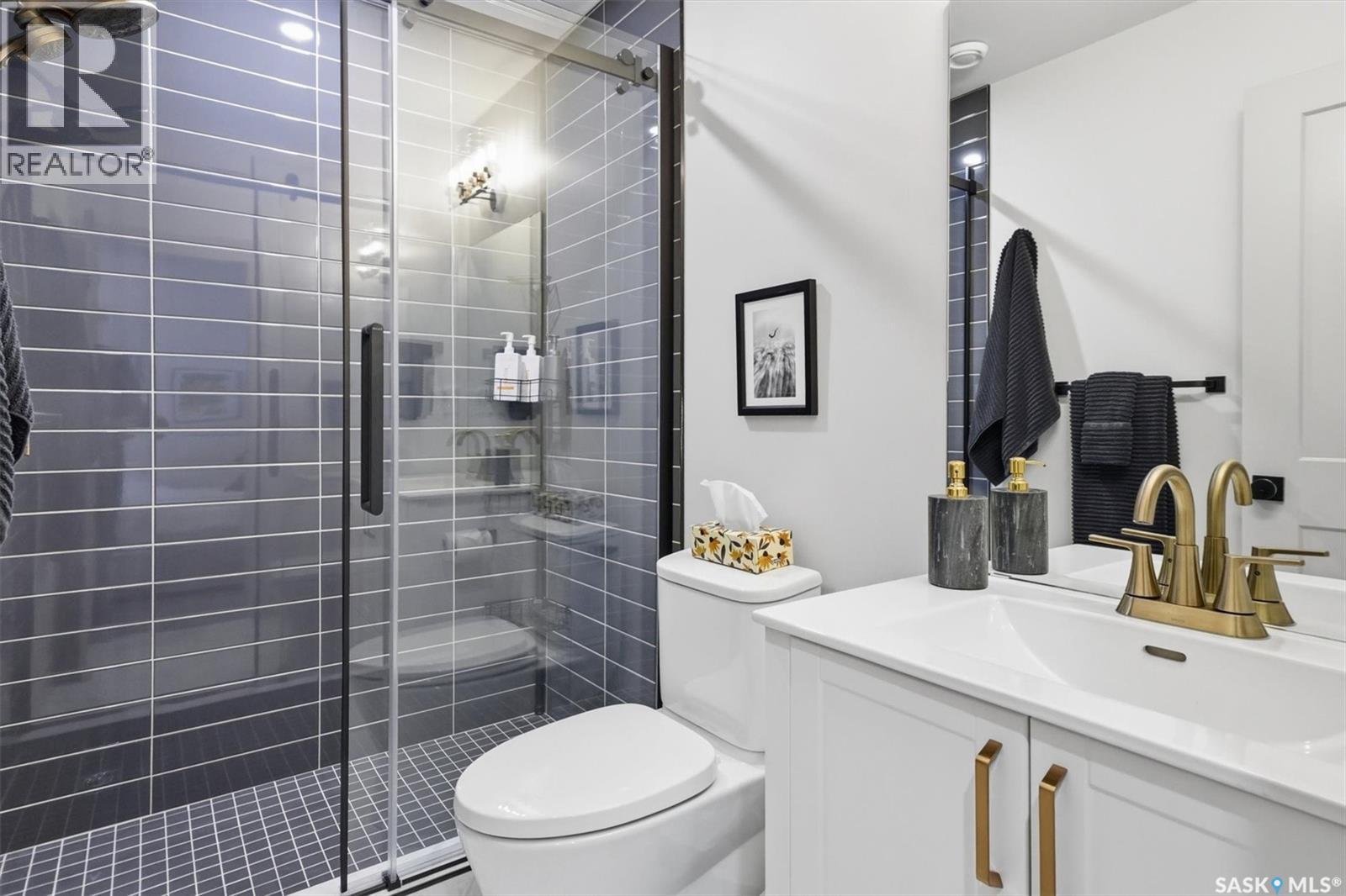 1314 Empress Avenue, Saskatoon, SK - Indoor Photo Showing Bathroom