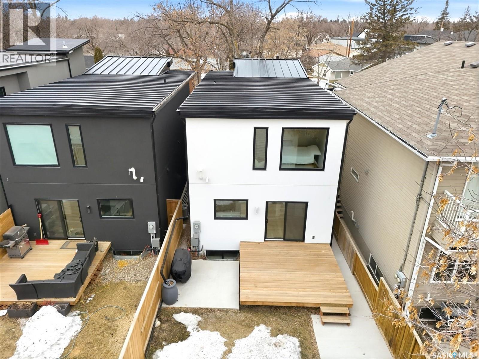 1314 Empress Avenue, Saskatoon, SK - Outdoor