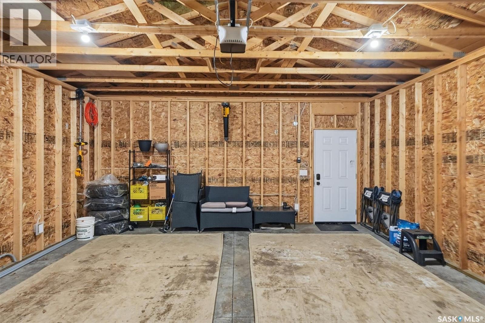 1314 Empress Avenue, Saskatoon, SK - Indoor