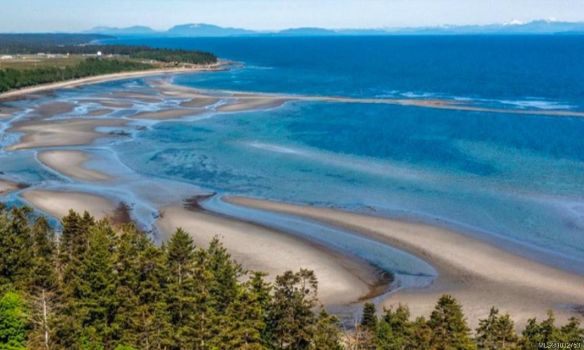 321 Wireless Rd, Comox, BC