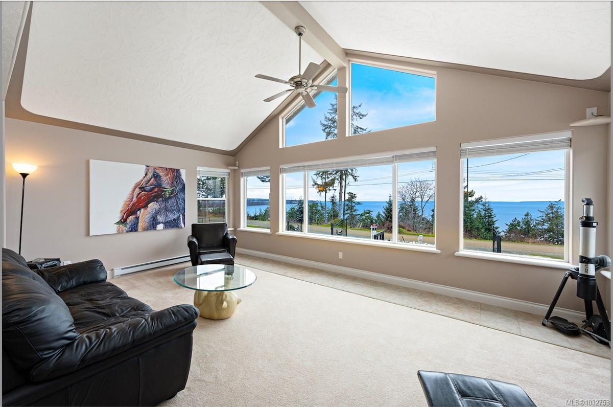 321 Wireless Rd, Comox, BC