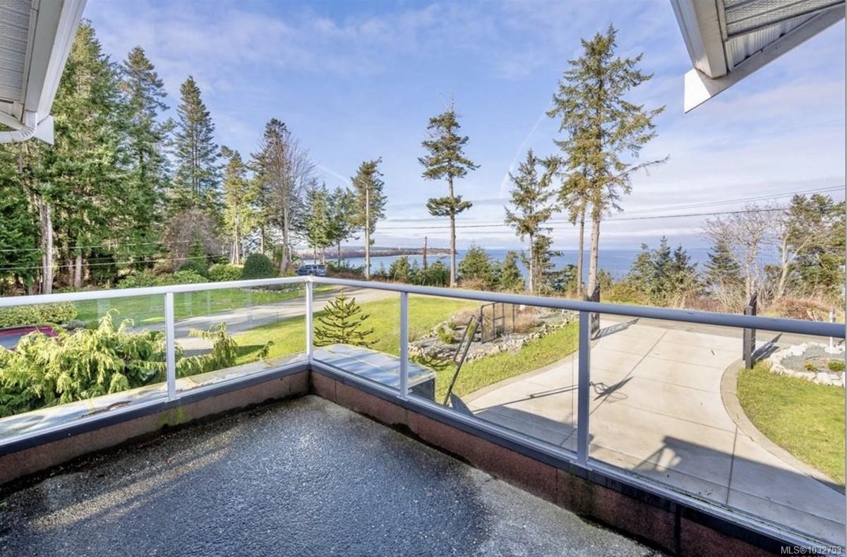 321 Wireless Rd, Comox, BC