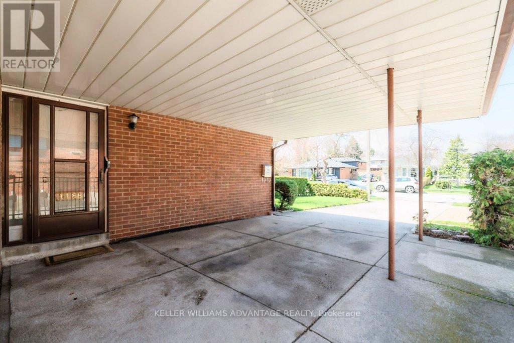 1188 Westerdam Road, Mississauga, ON - Outdoor With Exterior