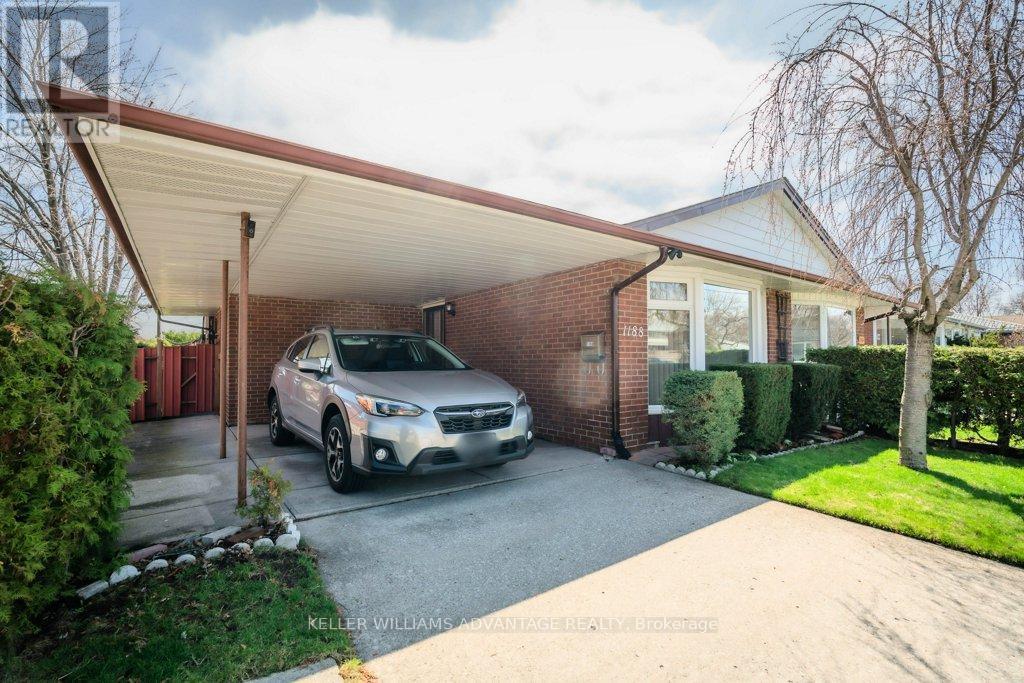 1188 Westerdam Road, Mississauga, ON - Outdoor