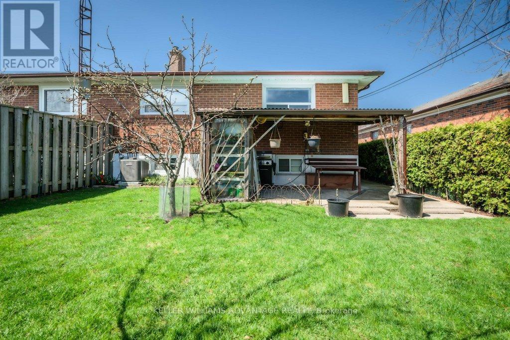 1188 Westerdam Road, Mississauga, ON - Outdoor