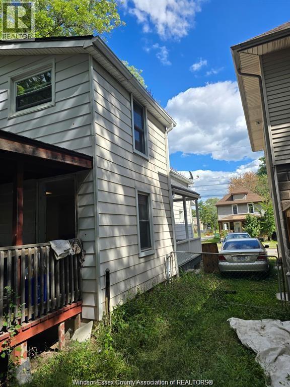 3242 Baby Street, Windsor, ON - Outdoor